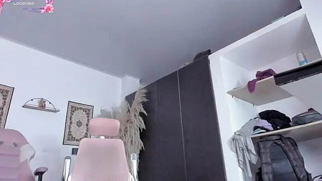 ibeth diaz online show from December 2025 12:39:02 AM