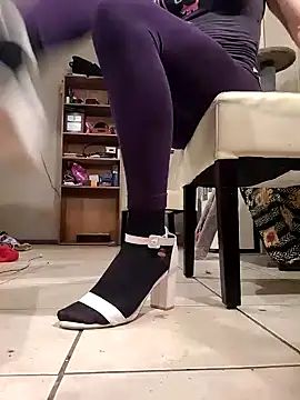 Nathanylon online show from November 2025 07:19:01 AM