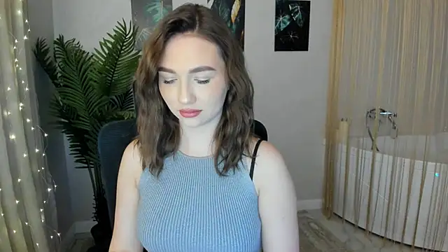 Snapshot of GracefulLook chatting on February 2025 06:44:02 PM GracefulLook online show from February 2025 06:44:02 PM