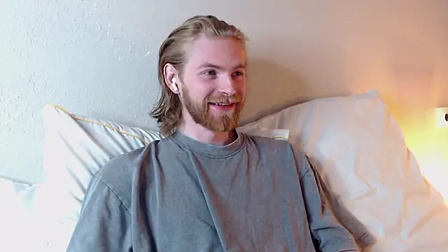 Snapshot of Damien_Bi chatting on December 2024 02:56:01 AM Damien Bi online show from December 2024 02:56:01 AM