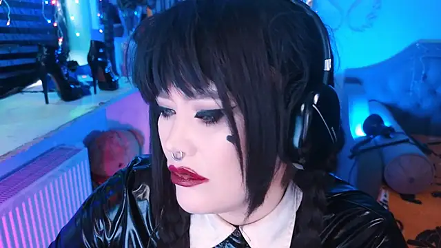 wickedxqueen online show from March 2025 10:31:02 PM