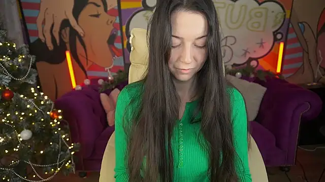 EmilyHalls online show from December 2024 07:35:01 AM