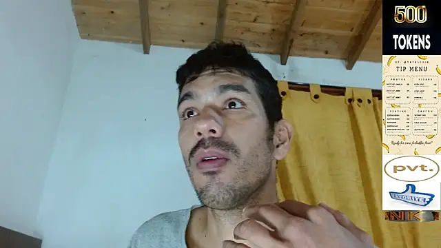 Snapshot of JohanyLatino chatting on May 2026 04:07:02 AM JohanyLatino online show from May 2026 04:07:02 AM