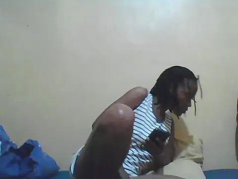 Smillie prety online show from December 2025 03:26:02 AM