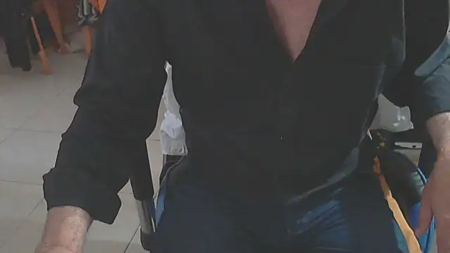 angelgarcia269 online show from October 2025 12:01:02 PM