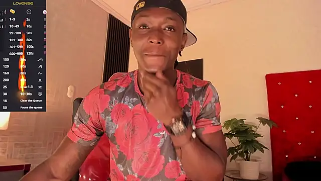 DannSmmith online show from February 2025 01:33:01 PM