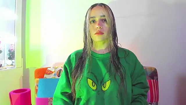 Snapshot of Natalia_Suarez chatting on September 2025 01:06:02 AM Natalia Suarez online show from September 2025 01:06:02 AM