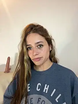 Natalia Suarez online show from February 2026 02:18:02 AM