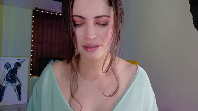 Emma  Blanco online show from October 2025 09:01:01 PM