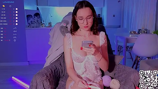 shey1i online show from December 2024 06:06:02 PM