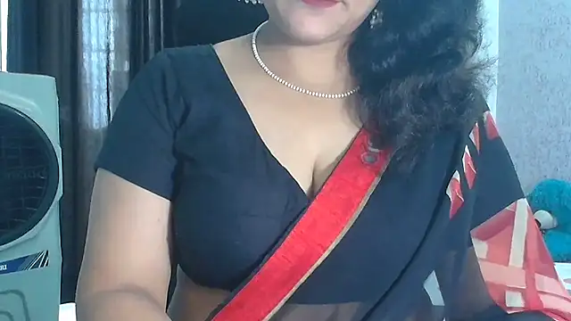 Snapshot of Maria_55 chatting on July 2026 05:38:02 AM Maria 55 online show from July 2026 05:38:02 AM