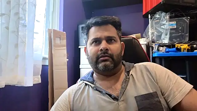 Snapshot of Sakhtlaundaz chatting on May 2026 08:58:02 PM Sakhtlaundaz online show from May 2026 08:58:02 PM