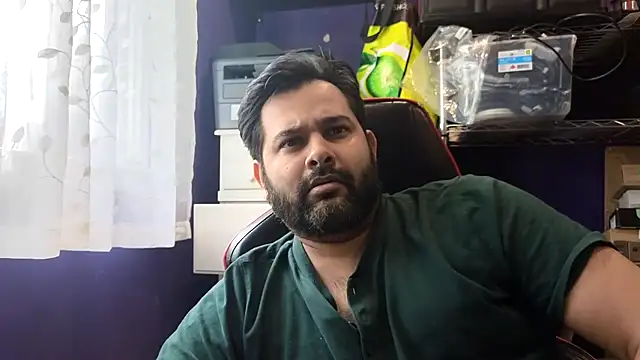 Snapshot of Sakhtlaundaz chatting on June 2026 01:57:02 PM Sakhtlaundaz online show from June 2026 01:57:02 PM