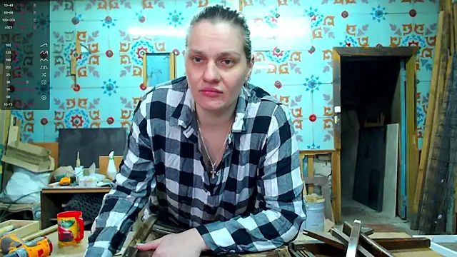 Snapshot of EndlessLustX chatting on February 2025 01:41:01 AM EndlessLustX online show from February 2025 01:41:01 AM