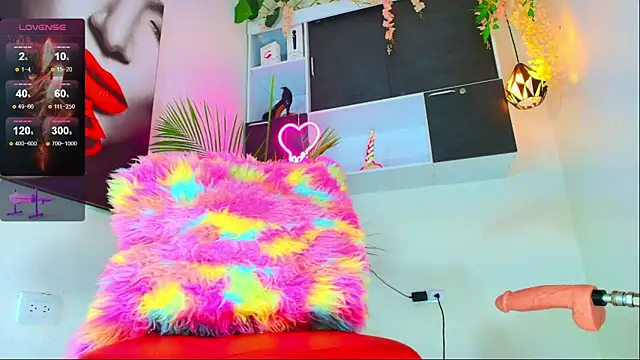 SQUIRT4UMEGAN online show from March 2025 05:17:02 PM