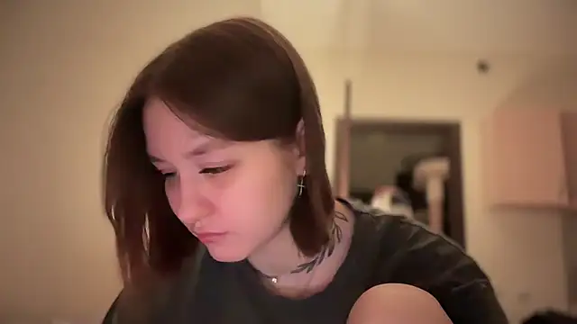 Isabel-Bailey online show from February 2025 09:49:01 PM