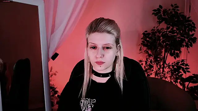 Snapshot of Noah_ElmerX chatting on October 2025 10:07:01 PM Noah ElmerX online show from October 2025 10:07:01 PM