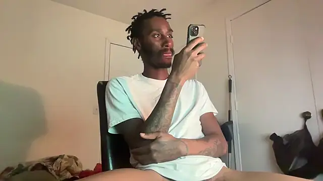 Snapshot of ITSONLYKENNY chatting on October 2025 05:48:01 AM ITSONLYKENNY online show from October 2025 05:48:01 AM