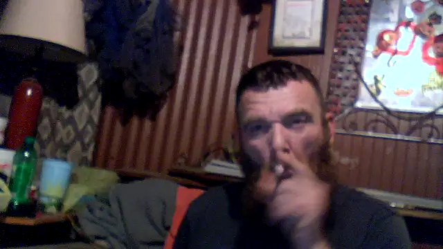 xXFeelsGoodXx online show from October 2025 12:19:01 AM