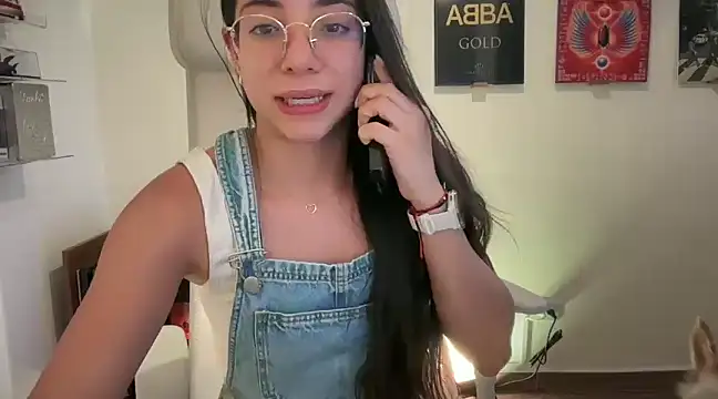 Snapshot of adriana__sosa_ chatting on January 2025 11:05:02 PM adriana sosa online show from January 2025 11:05:02 PM