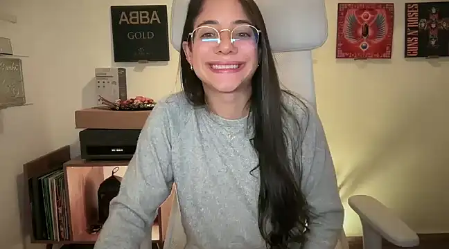 Snapshot of adriana__sosa_ chatting on February 2025 11:09:02 PM adriana sosa online show from February 2025 11:09:02 PM