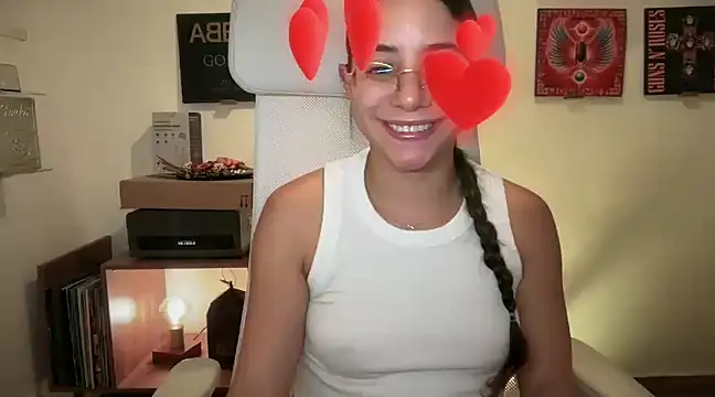 Snapshot of adriana__sosa_ chatting on February 2025 10:54:01 PM adriana sosa online show from February 2025 10:54:01 PM