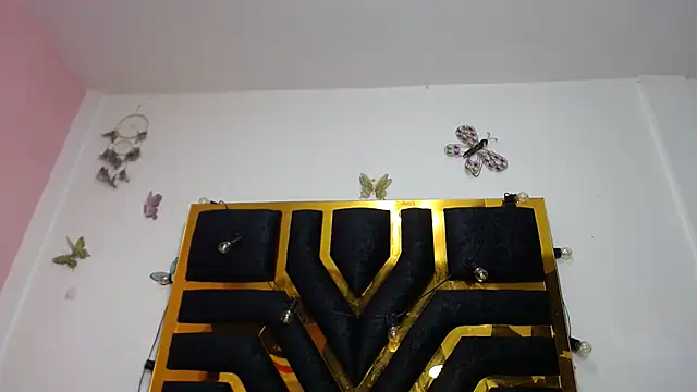 Helennahot online show from January 2025 01:55:02 PM