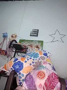 Snapshot of Bellota_22_Fuckme chatting on February 2026 02:54:01 AM Bellota 22 Fuckme online show from February 2026 02:54:01 AM