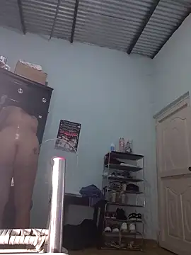 Snapshot of Bellota_22_Fuckme chatting on March 2026 12:17:01 AM Bellota 22 Fuckme online show from March 2026 12:17:01 AM