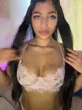 Snapshot of AgathaGeorgiou chatting on May 2026 05:20:02 PM AgathaGeorgiou online show from May 2026 05:20:02 PM