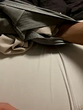 Snapshot of seric_11 chatting on December 2025 01:04:02 AM seric 11 online show from December 2025 01:04:02 AM