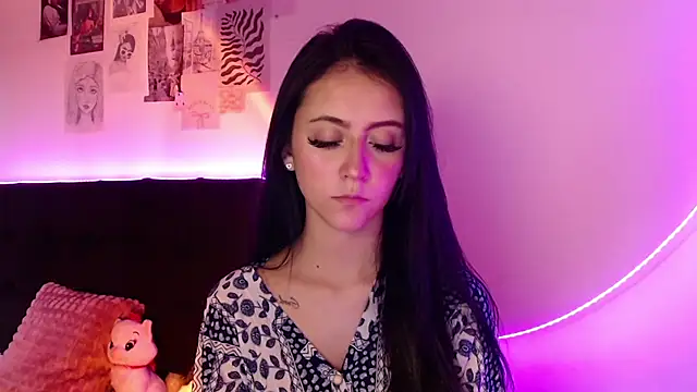 Snapshot of Coralinnee_ chatting on March 2025 07:26:02 PM Coralinnee online show from March 2025 07:26:02 PM