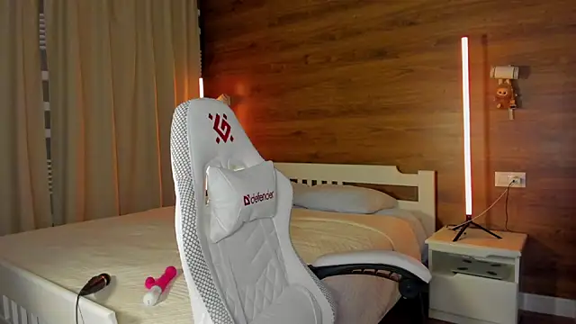 Elizabeth Hottie  online show from January 2026 11:58:02 PM