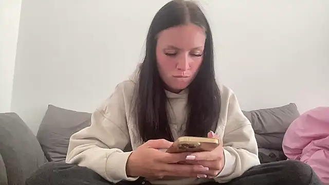 mariemelissah online show from February 2026 11:21:01 AM