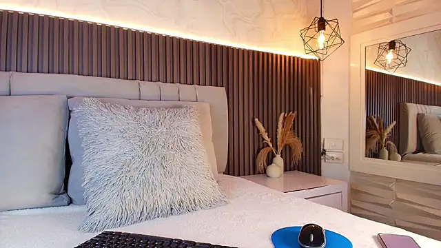 SHANONCLARK online show from December 2025 11:06:02 AM