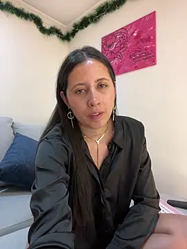 marthina thompsson online show from December 2024 02:20:01 AM