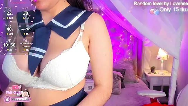 Snapshot of Ellie_Jhonson__ chatting on January 2025 05:26:02 PM Ellie Jhonson   online show from January 2025 05:26:02 PM