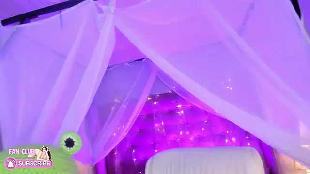 Snapshot of Ellie_Jhonson__ chatting on February 2025 12:03:02 PM Ellie Jhonson   online show from February 2025 12:03:02 PM
