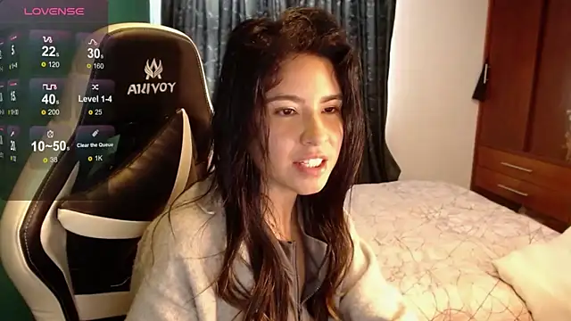 Snapshot of alice_middlee chatting on May 2026 04:59:01 PM alice middlee online show from May 2026 04:59:01 PM