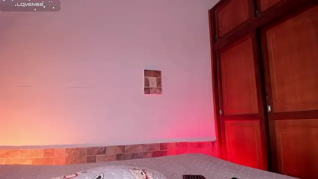 Snapshot of AnnaFoox1 chatting on November 2025 05:28:02 AM AnnaFoox1 online show from November 2025 05:28:02 AM