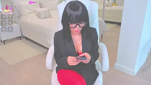 wowEva online show from September 2025 08:18:02 AM