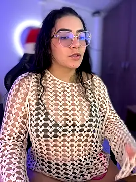 Lia flowers online show from December 2025 01:43:01 AM