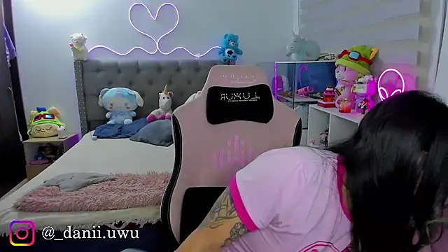 CuteDani  online show from August 2026 04:48:01 AM