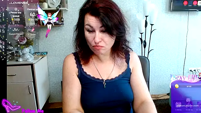 BeatriksS online show from February 2026 12:42:02 PM