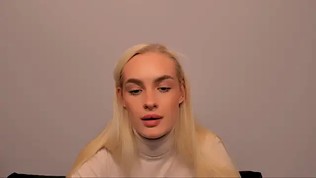 Snapshot of OliviaKisss chatting on February 2026 07:36:02 PM OliviaKisss online show from February 2026 07:36:02 PM