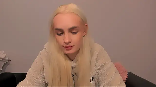 Snapshot of OliviaKisss chatting on March 2026 05:53:01 PM OliviaKisss online show from March 2026 05:53:01 PM