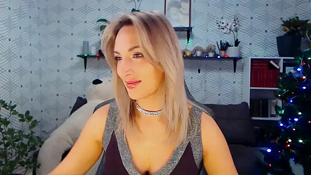 MillaXQueen online show from December 2025 07:25:01 AM