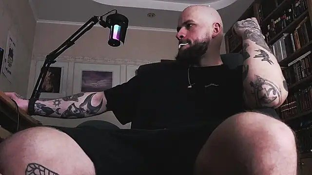 Snapshot of FindomJason chatting on February 2026 12:12:01 PM FindomJason online show from February 2026 12:12:01 PM