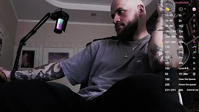 Snapshot of FindomJason chatting on February 2026 01:09:02 PM FindomJason online show from February 2026 01:09:02 PM