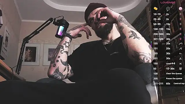 Snapshot of FindomJason chatting on February 2026 01:09:02 PM FindomJason online show from February 2026 01:09:02 PM